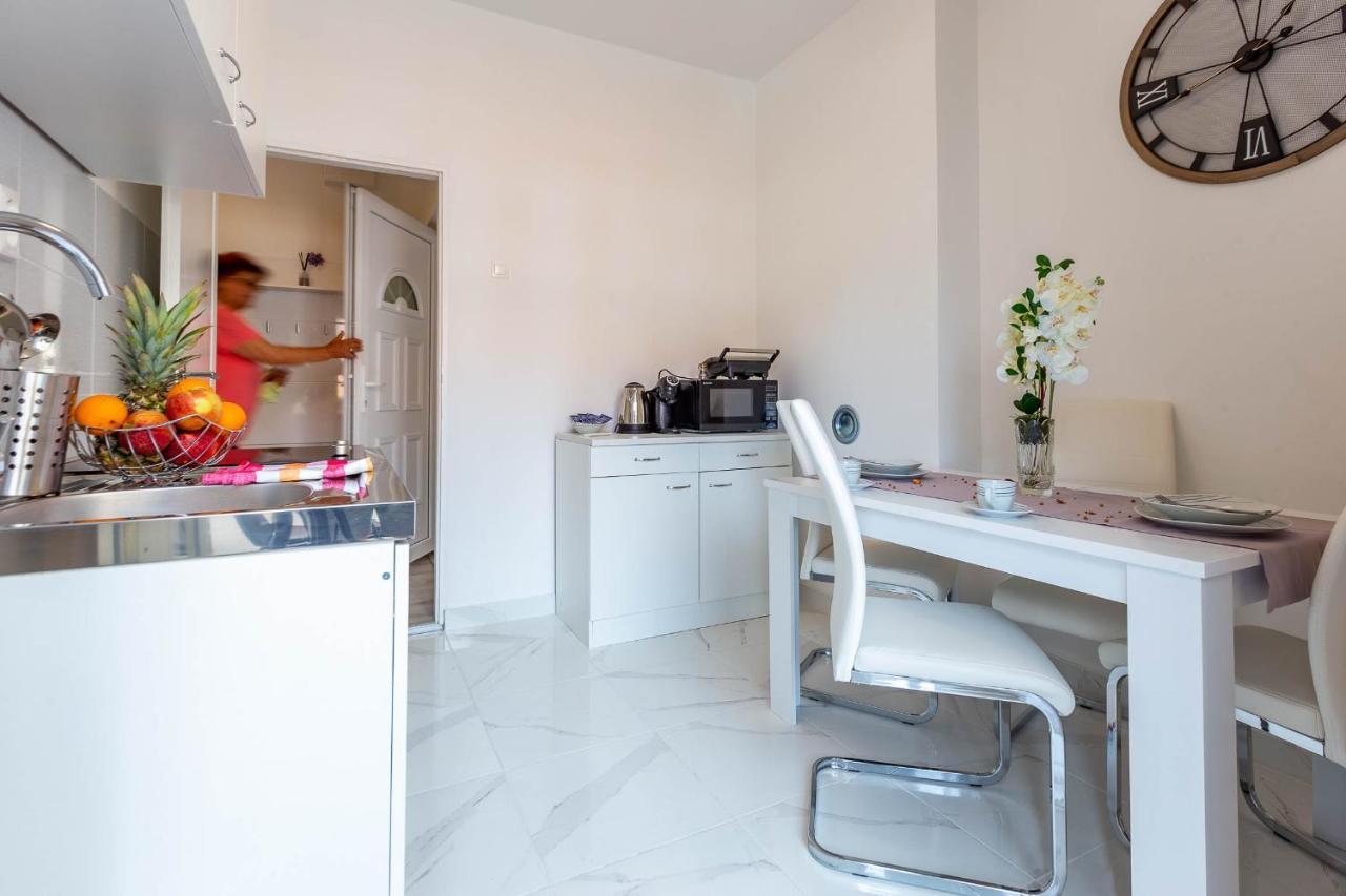 Viktorija 1br Appartement Zadar